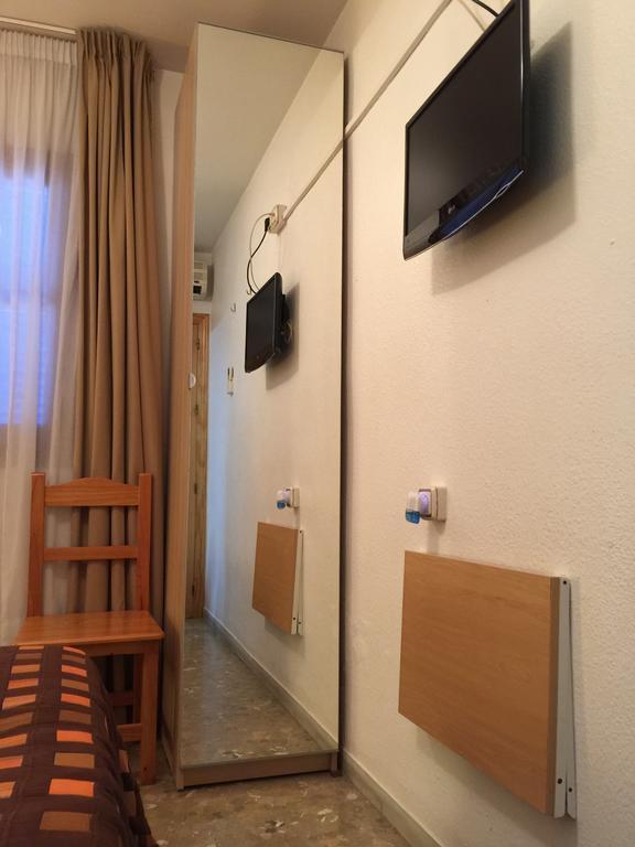 Hostal Juan De Austria II アグアドゥルセ 部屋 写真